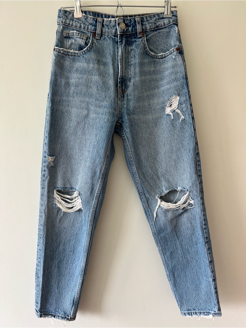 Zara Distressed Light Blue High-Rise Jeans Size 26